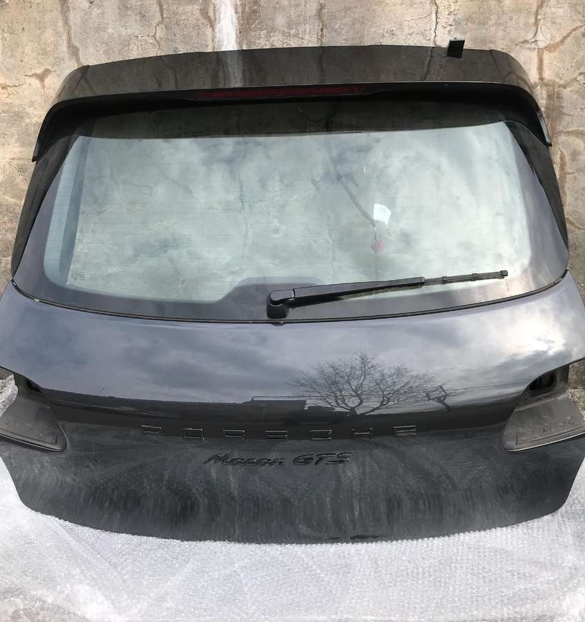Porsche Macan body parts