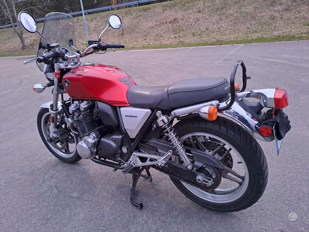 Honda CB 1100cc, street / classic