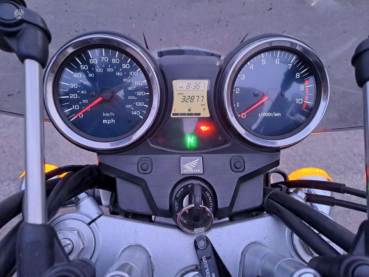 Honda CB 1100cc, street / classic