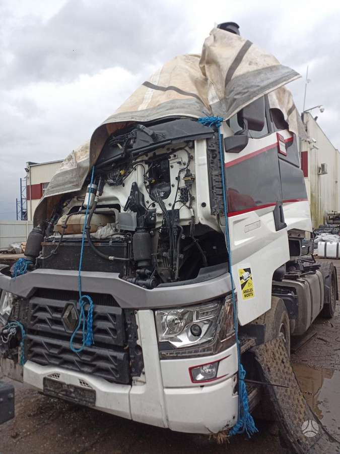Renault T, semi-trailer trucks