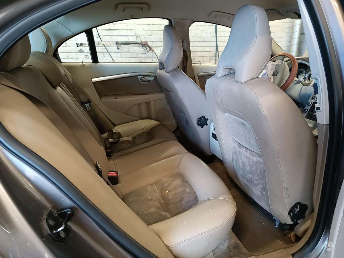Volvo S80