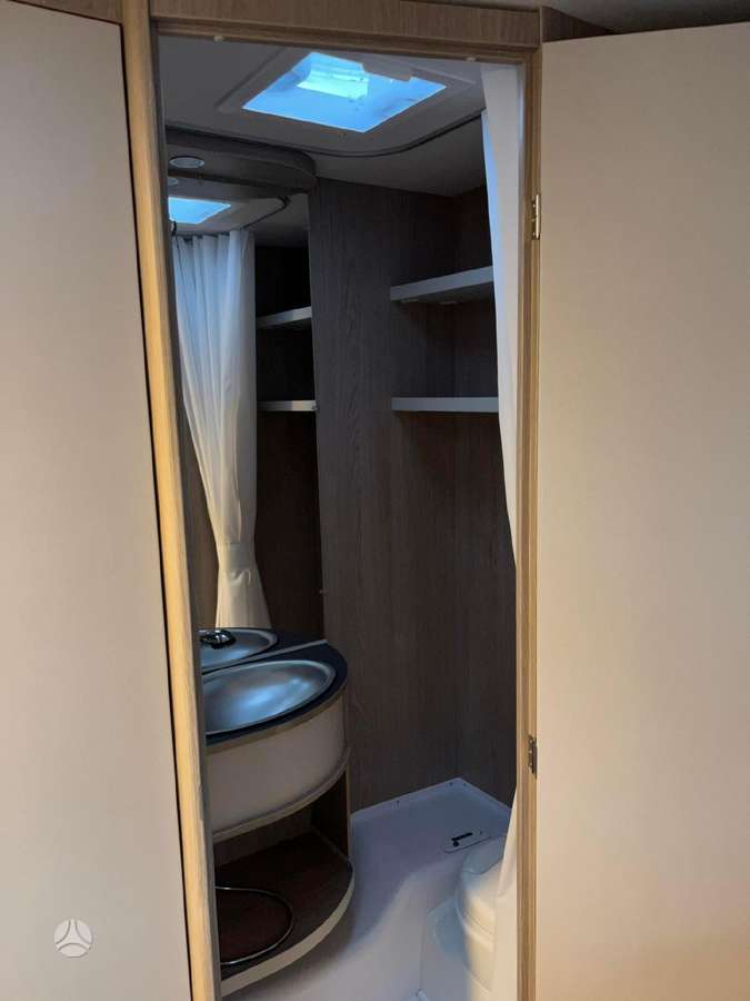 Bürstner Premio Life 430 TS, кемперы