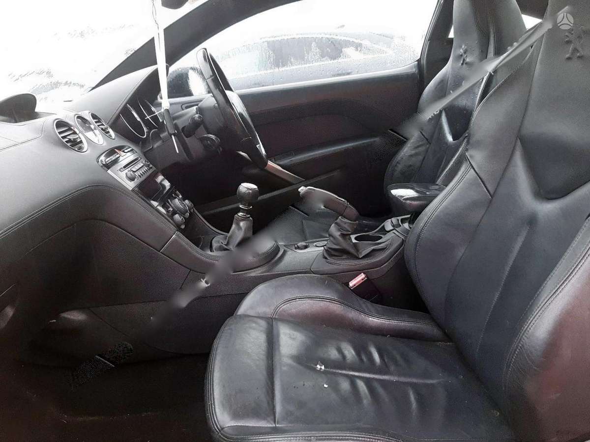 Peugeot RCZ, RHH