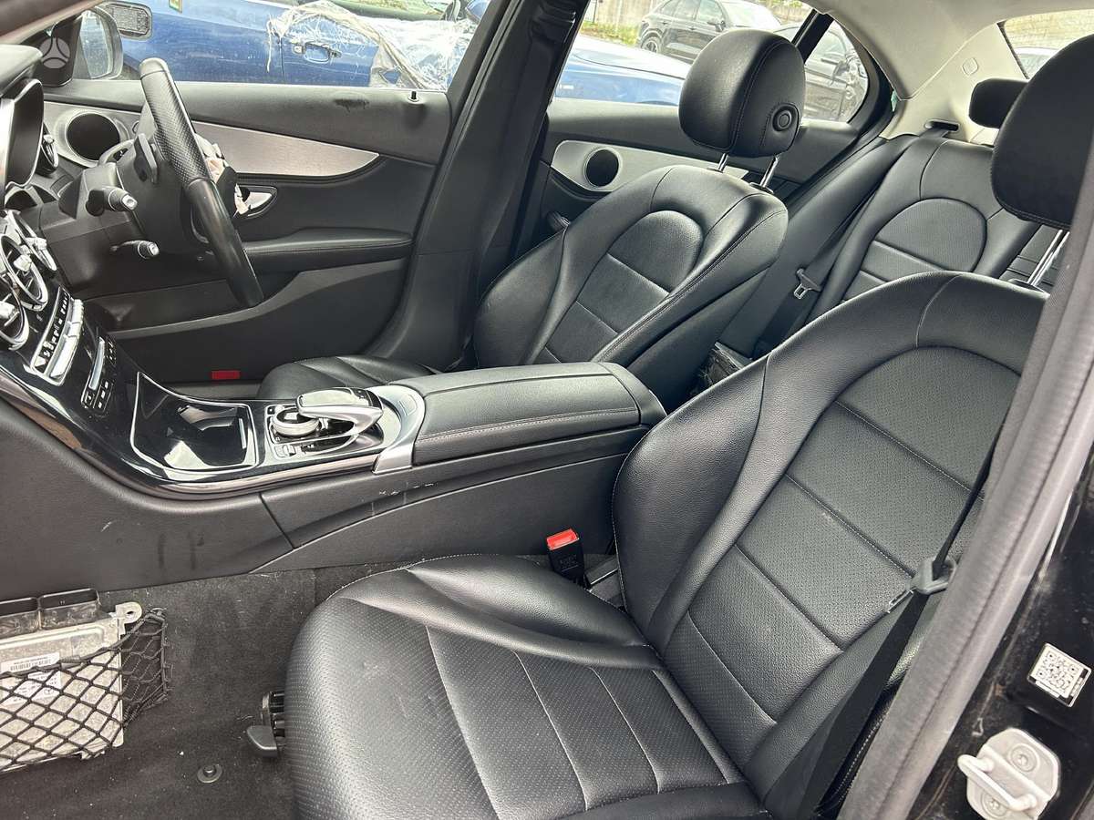 Mercedes-Benz C250 dalimis