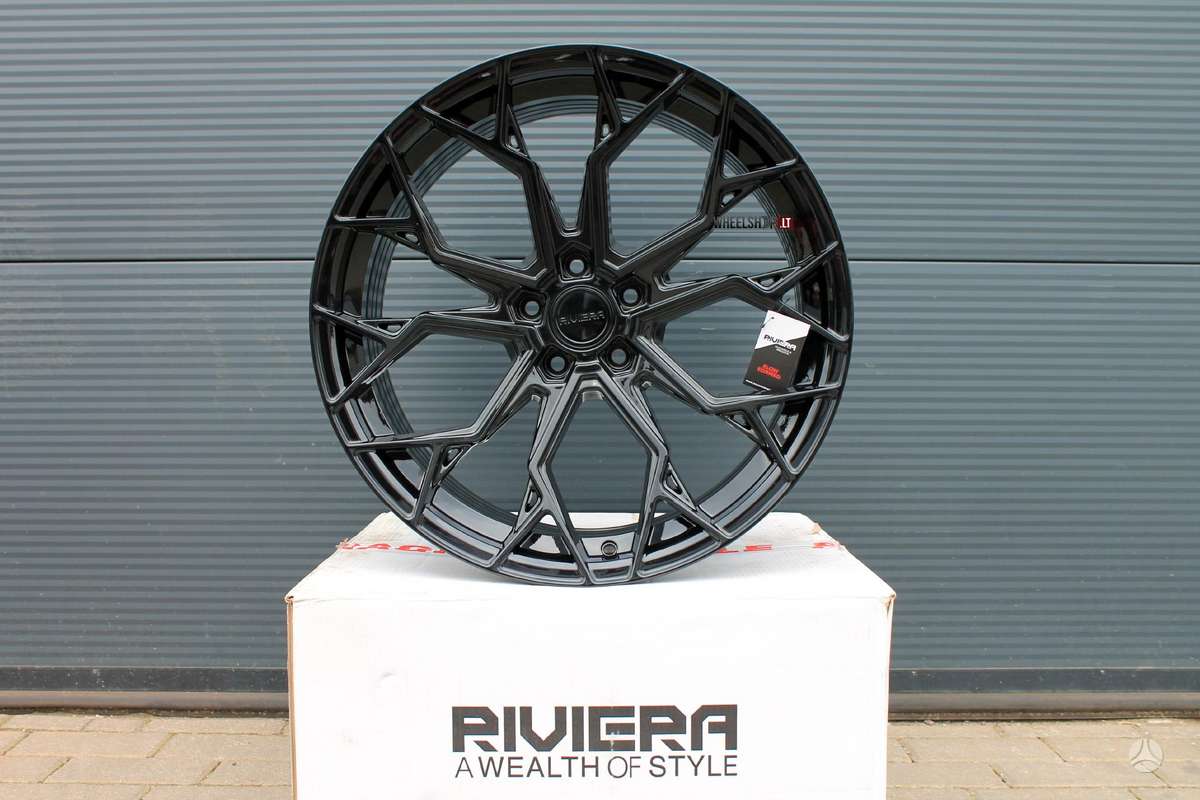 RIVIERA RF5 Gloss Black Flow Formed, light alloy, R20