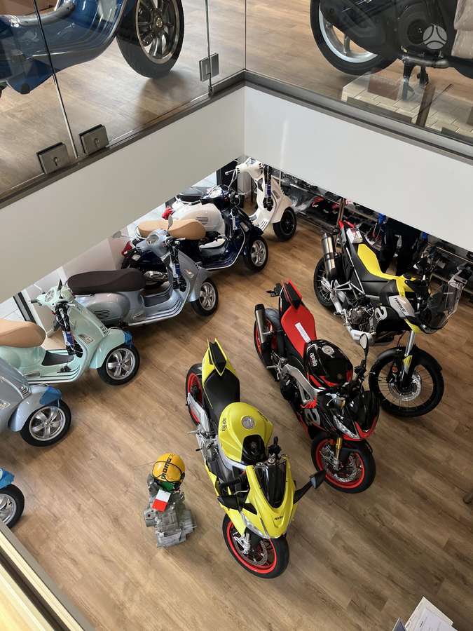 Piaggio Vespa, scooters / mopeds