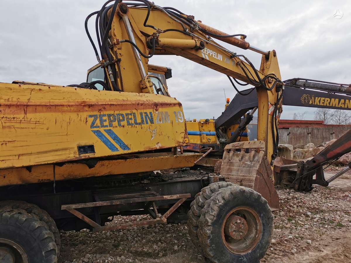 Sennebogen Zeppelin ZM19, excavator