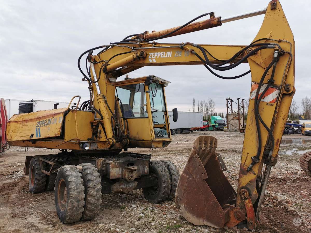 Sennebogen Zeppelin ZM19, excavator