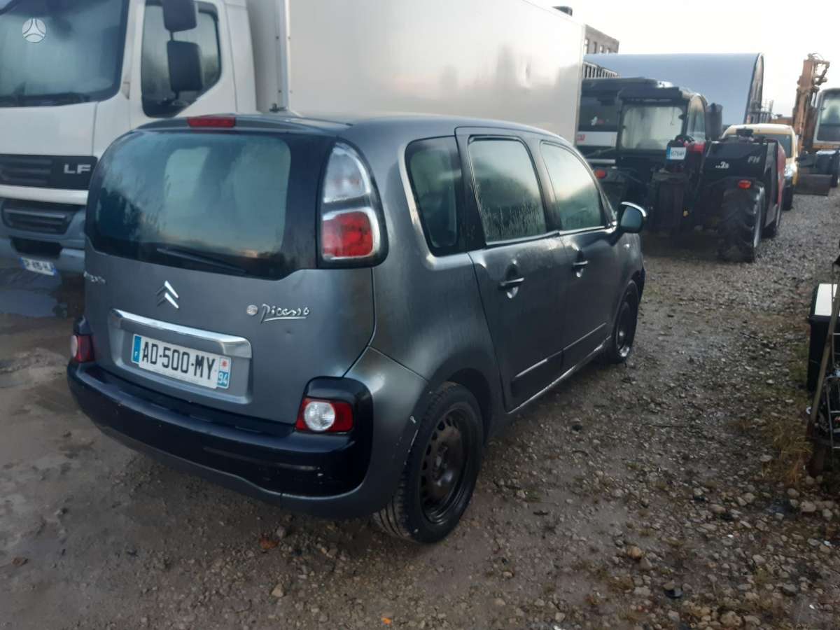 Citroen C3 Picasso по частям