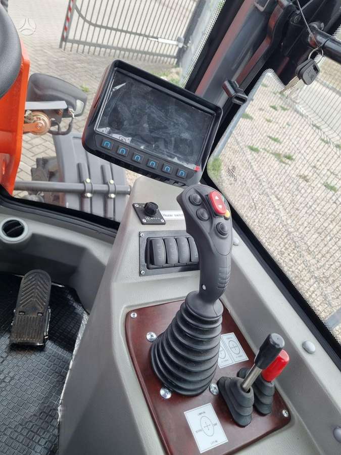 EVERUN ER1500, krāvēji