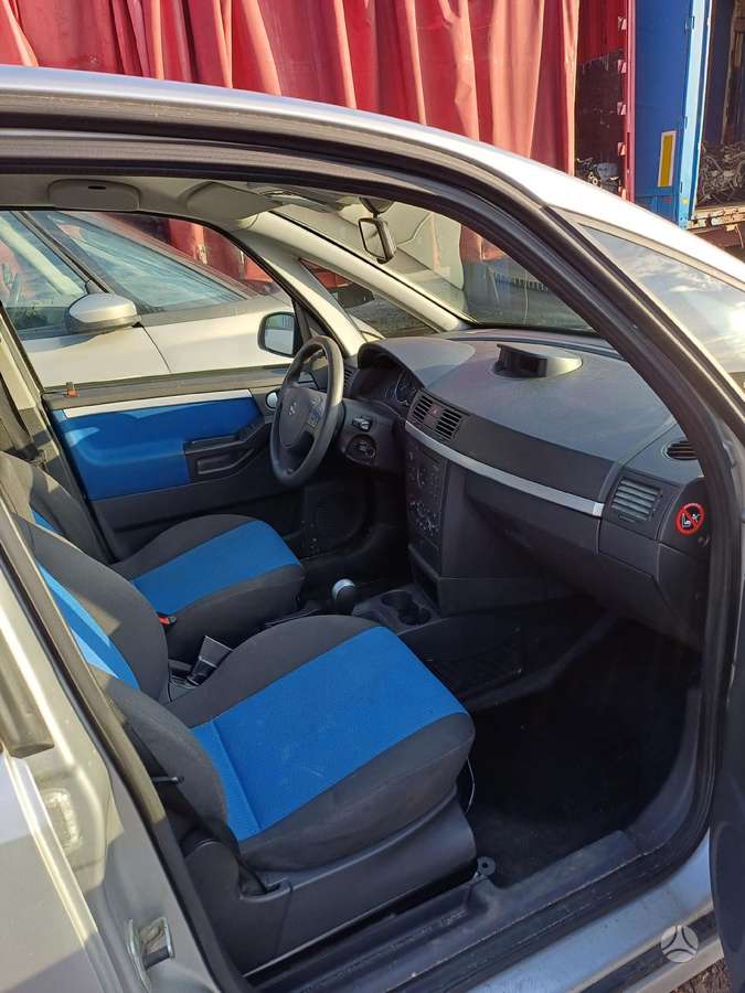 Opel Meriva dalimis
