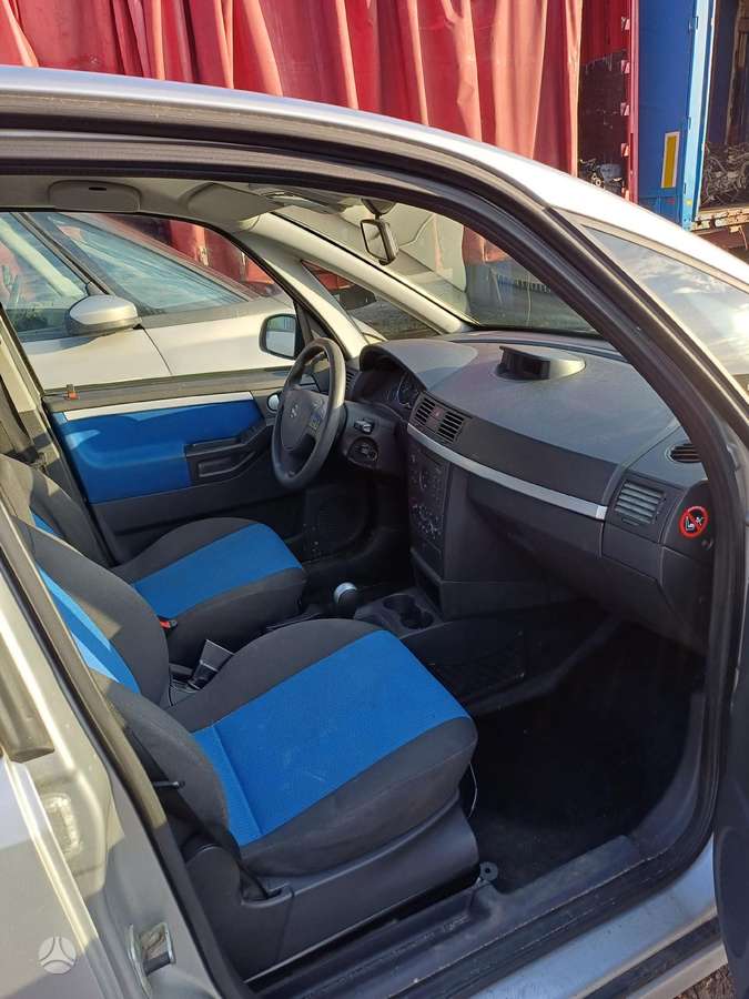 Opel Meriva по частям