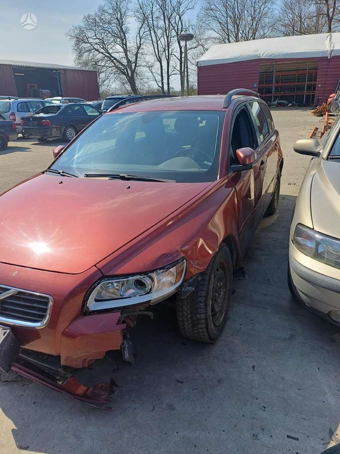 Volvo V50 for parts