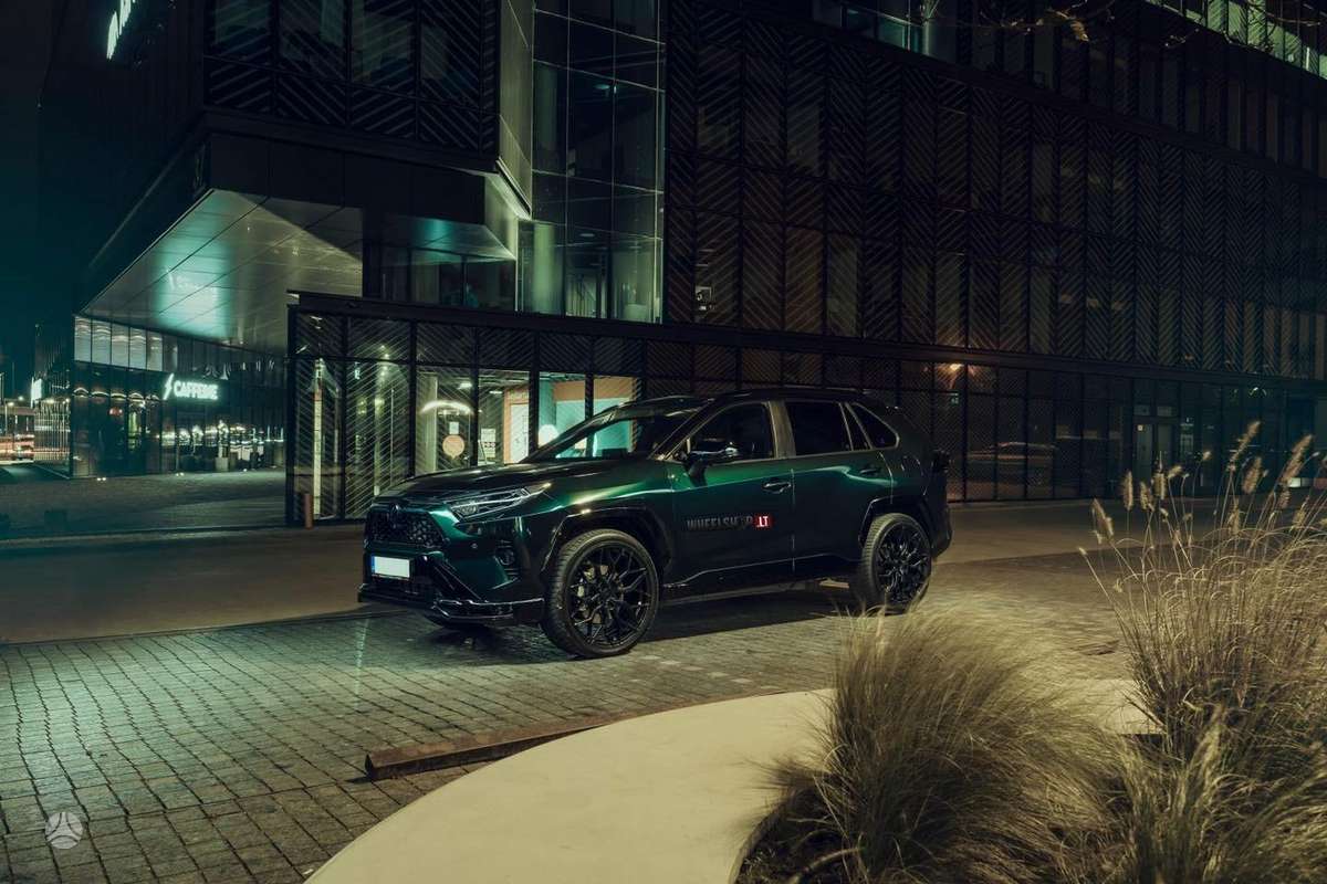 RIVIERA RF108 Gloss Black Flow Formed, легкосплавные , R23