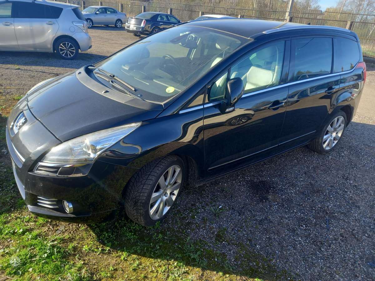 Peugeot 5008 по частям