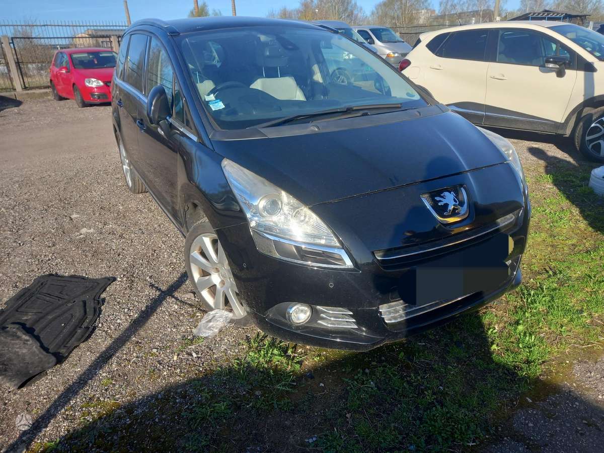 Peugeot 5008 for parts