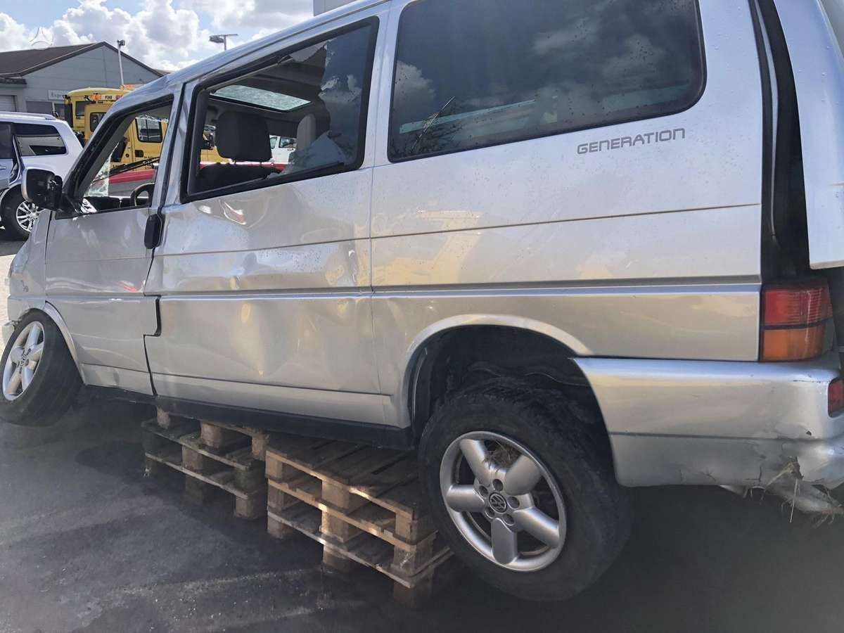 Volkswagen Multivan, пассажирские микроавтобусы