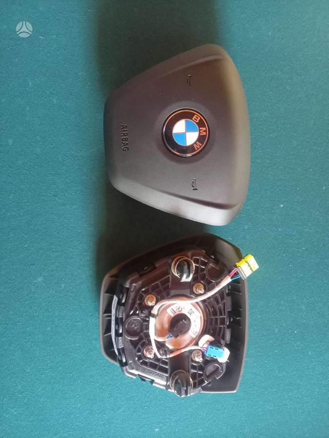 BMW 7 serija oro pagalvės