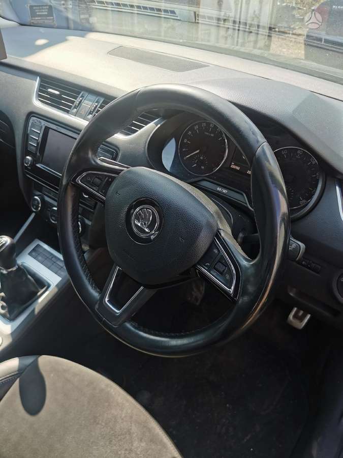 Skoda Octavia for parts. Dalimis