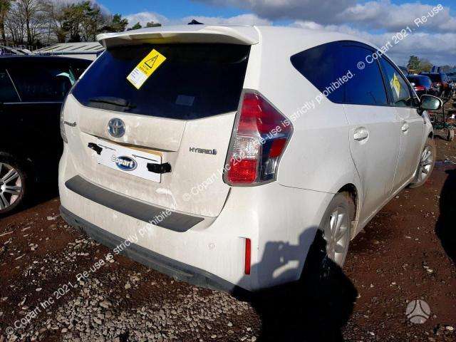 Toyota Prius+ по частям