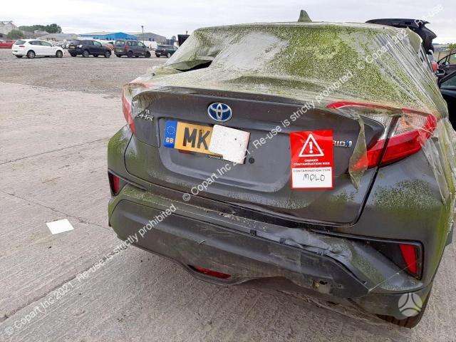 Toyota C-HR по частям