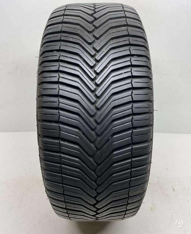 Michelin CrossClimate, universalios 235/45 R17