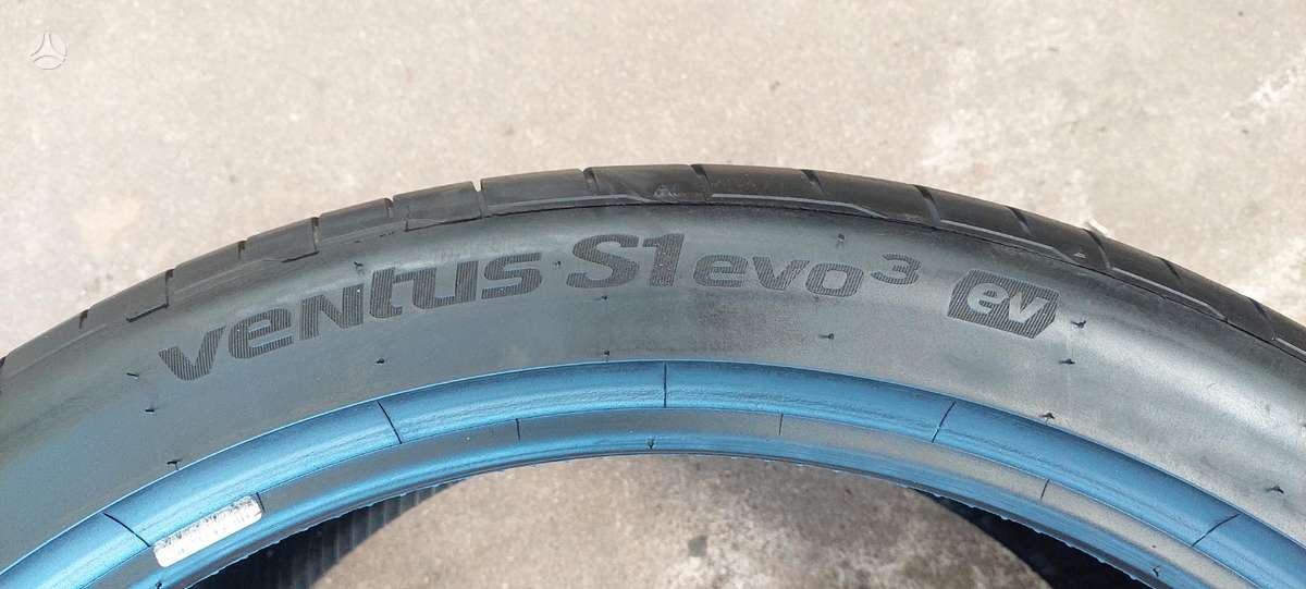 Hankook, vasarinės 285/35 R22
