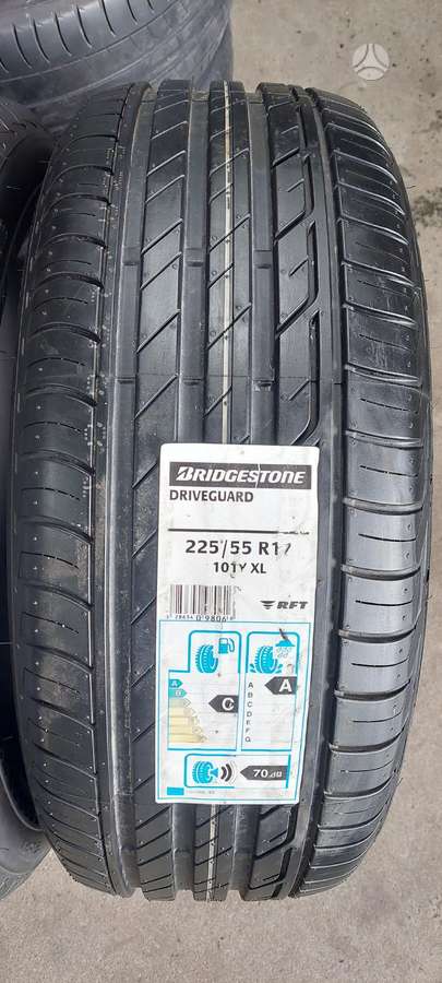 Bridgestone, vasarinės 225/55 R17