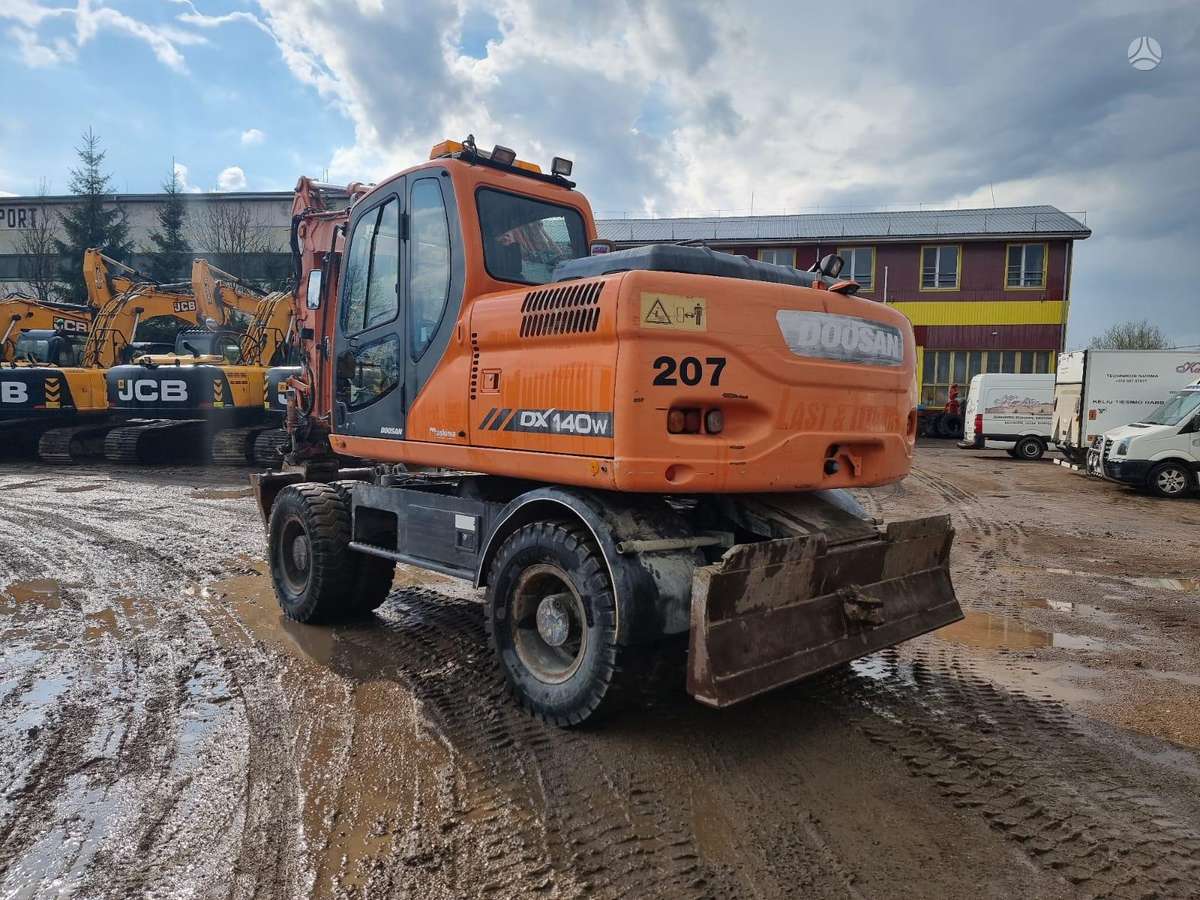 Doosan DX 140W ROTOTILT, экскаваторы