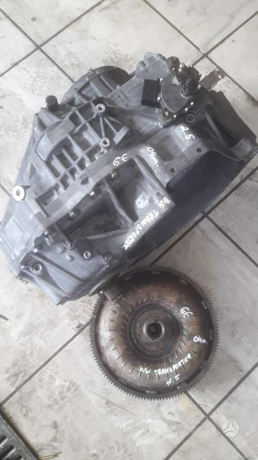 Volkswagen Transporter ātrumkārba