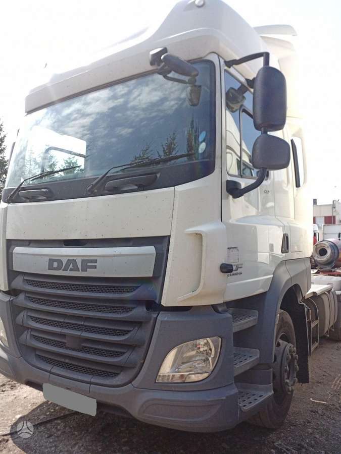 DAF CF410 FT, vilkikai