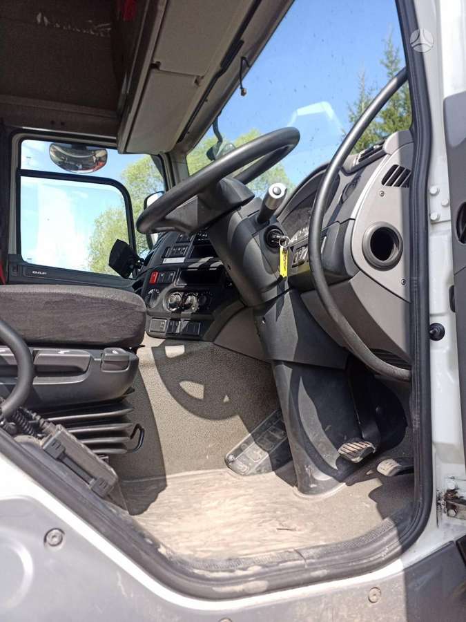 DAF CF410 FT, vilkikai