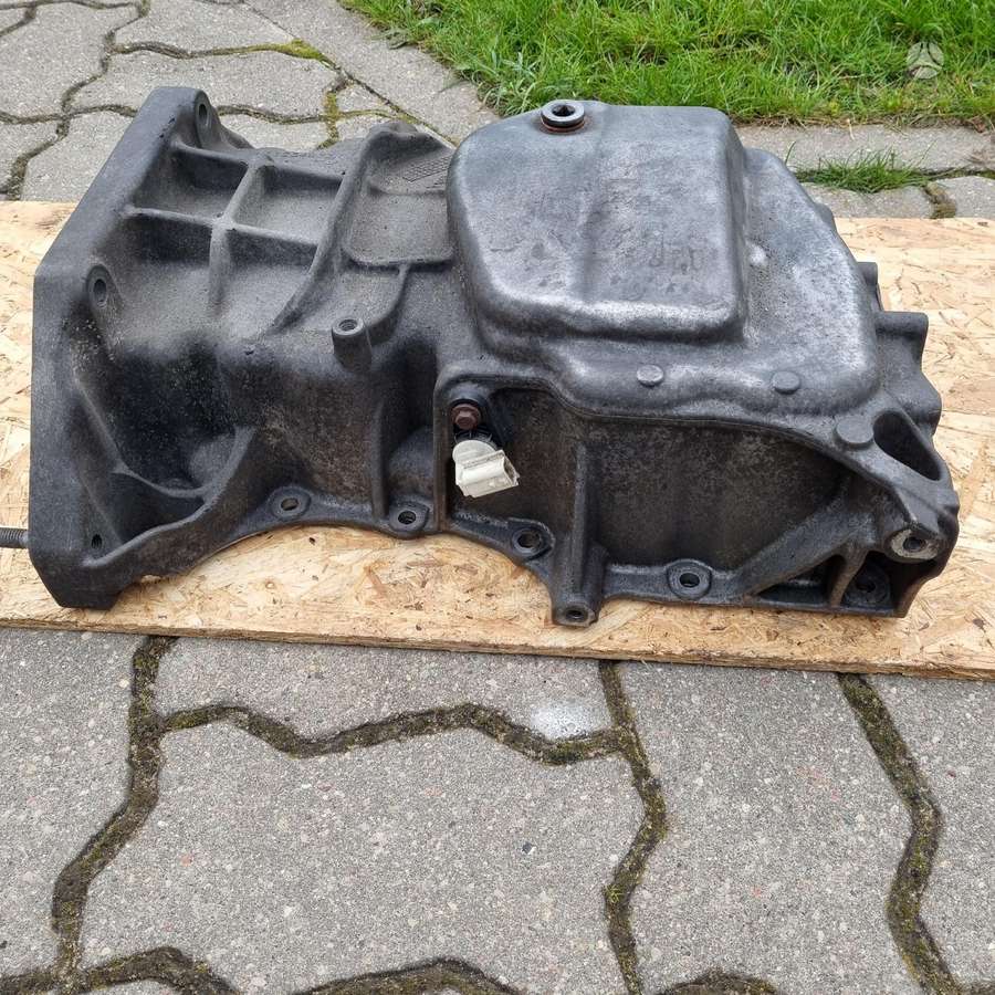 Renault Trafic детали двигателя