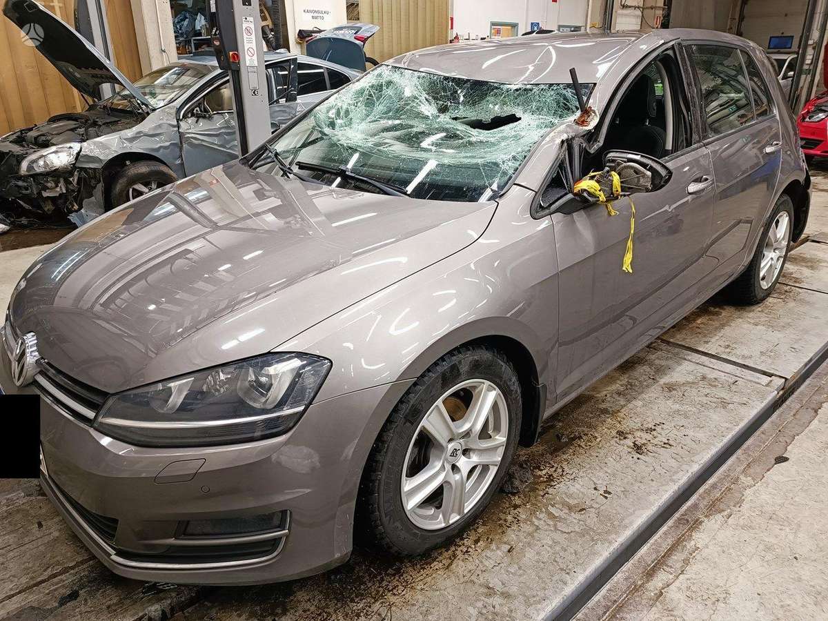 Volkswagen Golf rezerves daļās