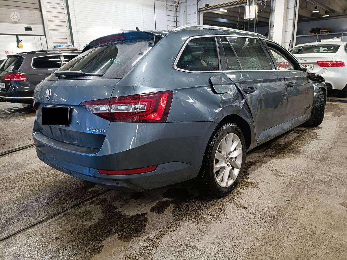 Skoda Superb по частям