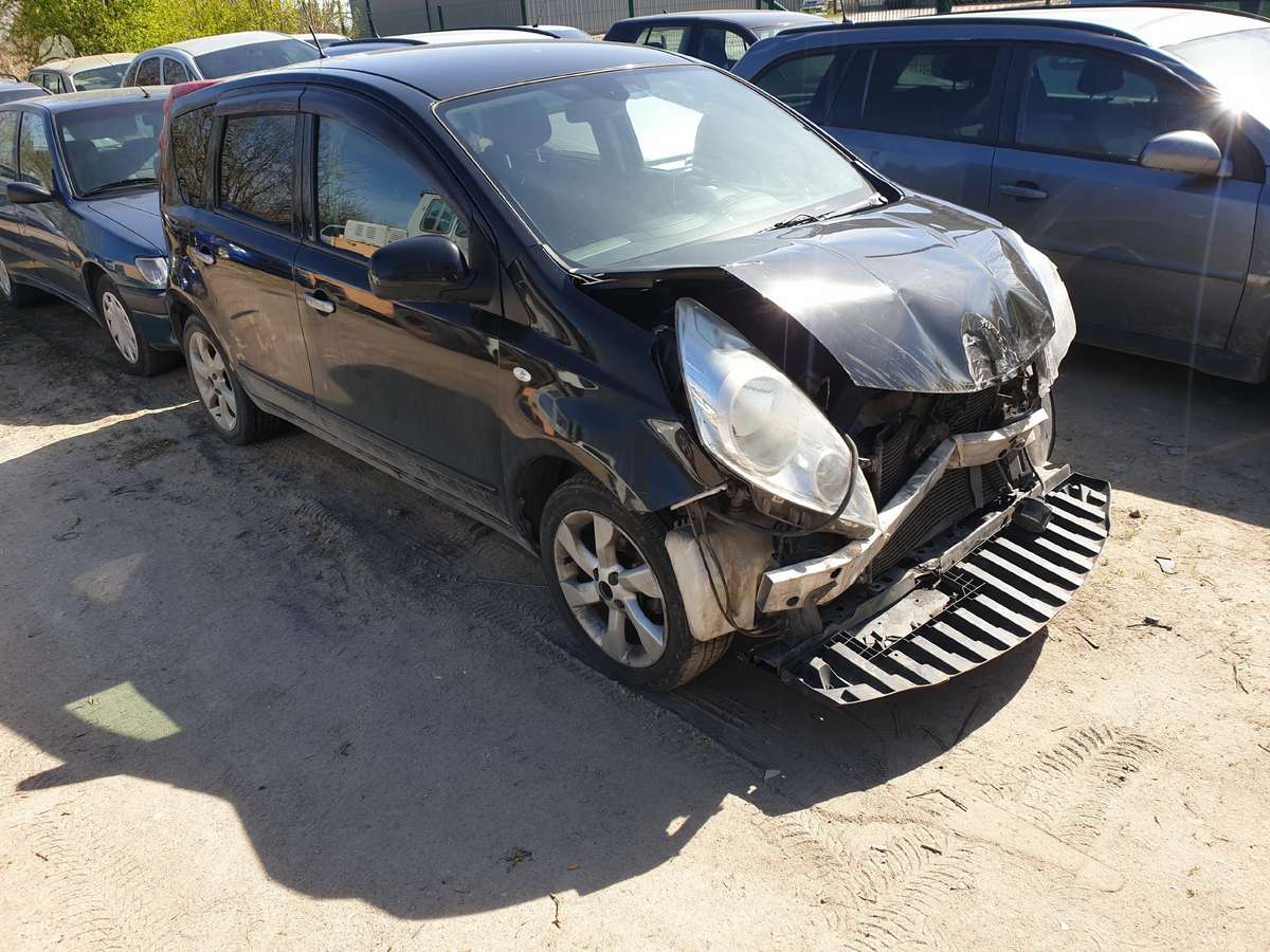 Nissan Note по частям