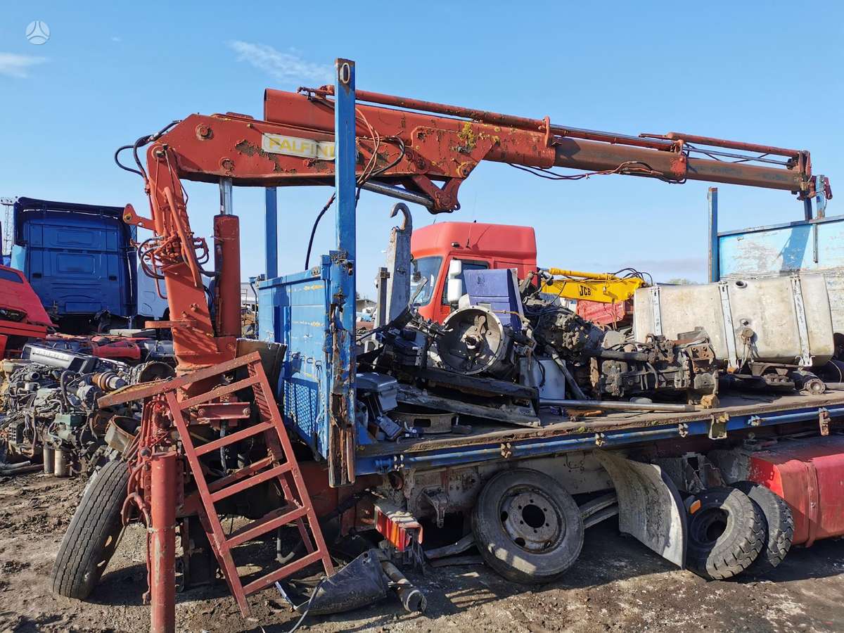 Atlas AK 125.1V, crane