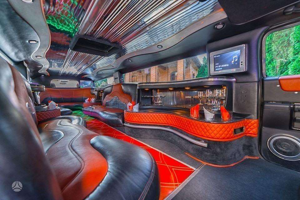Hummer H2, Лимузин