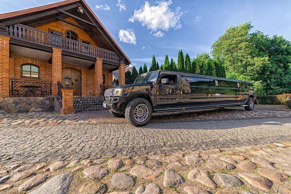 Hummer H2, Лимузин