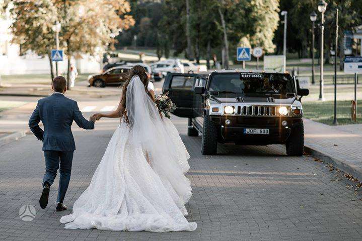 Hummer H2, Лимузин