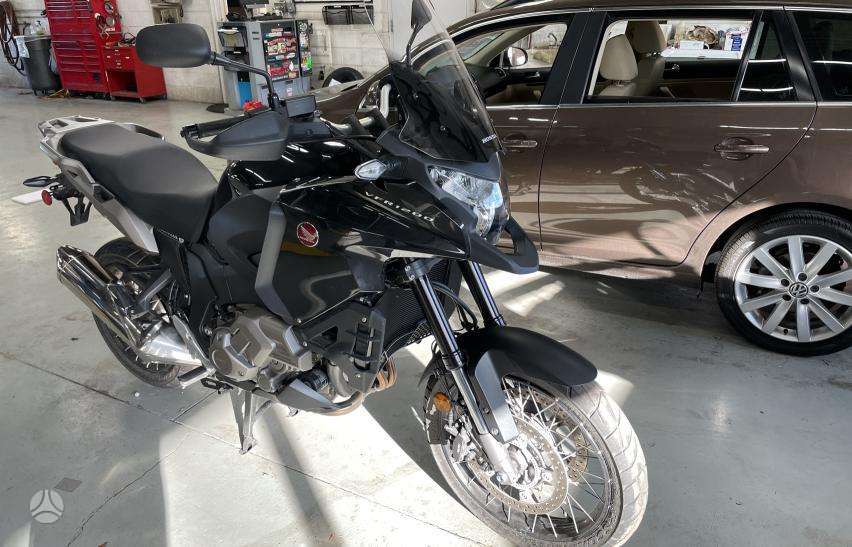 Honda VFR (Crosstourer / Crossrunner), эндуро / adventure