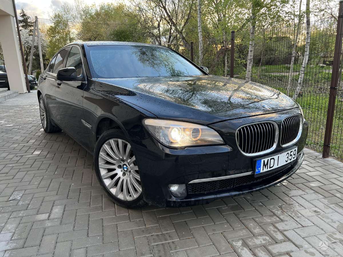 BMW 730, 3.0 l., Седан