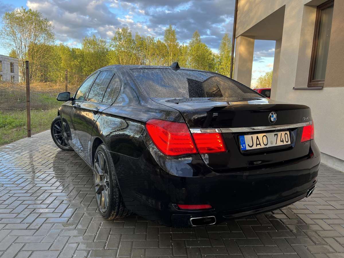 BMW 730, 3.0 l., Седан