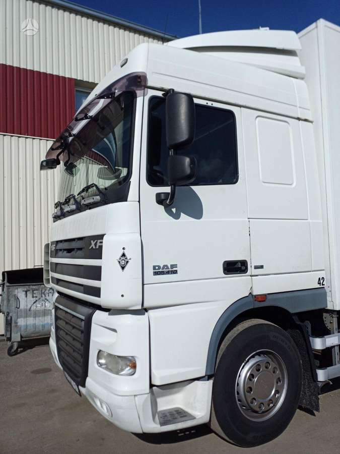 DAF FA XF105, vilkikai