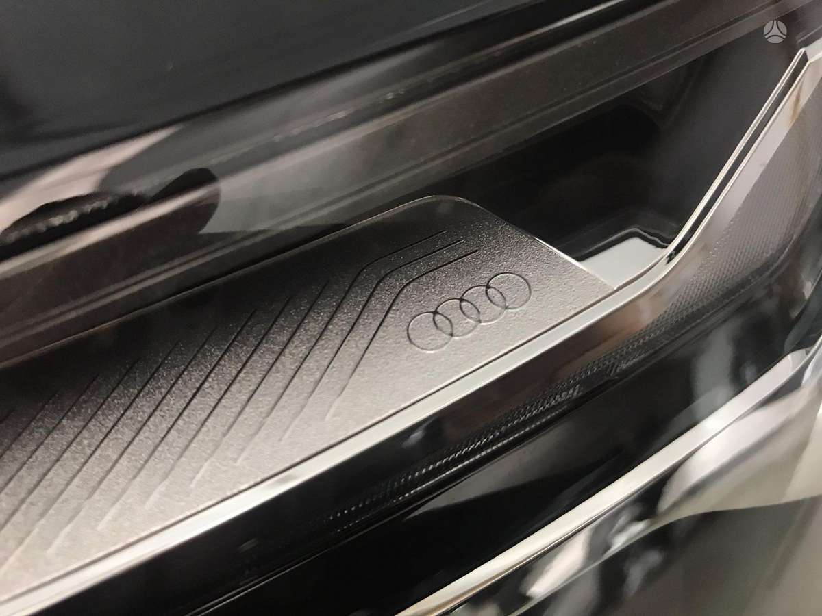 Audi Q5 lights