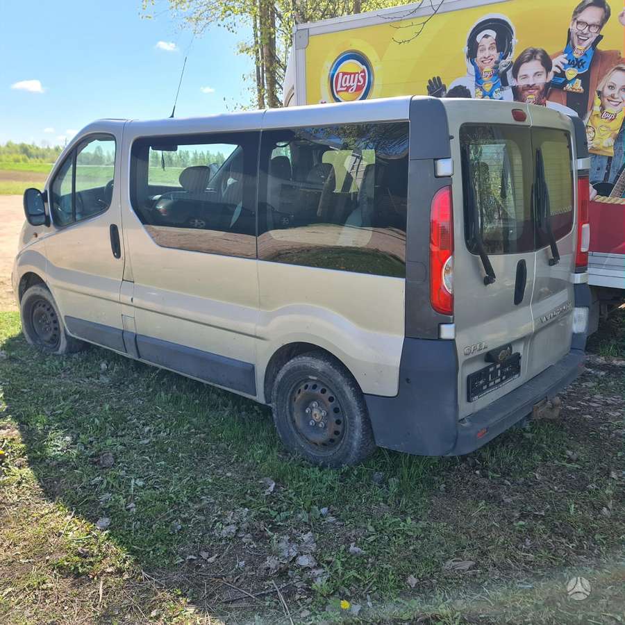 Opel VIVARO, passenger vans