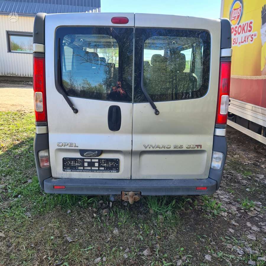 Opel VIVARO, passenger vans