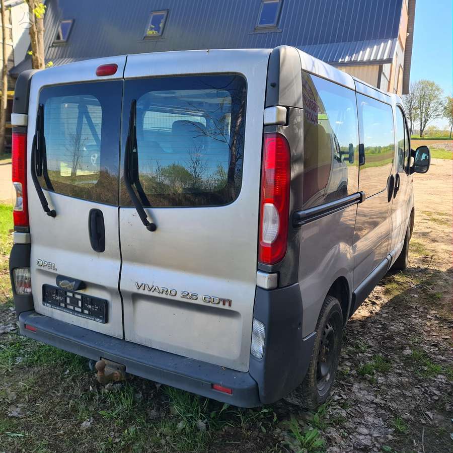 Opel VIVARO, passenger vans