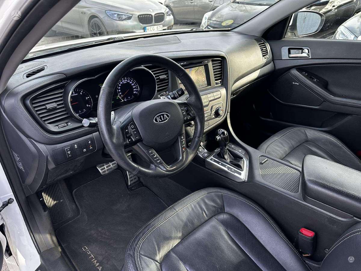 Kia Optima dalimis