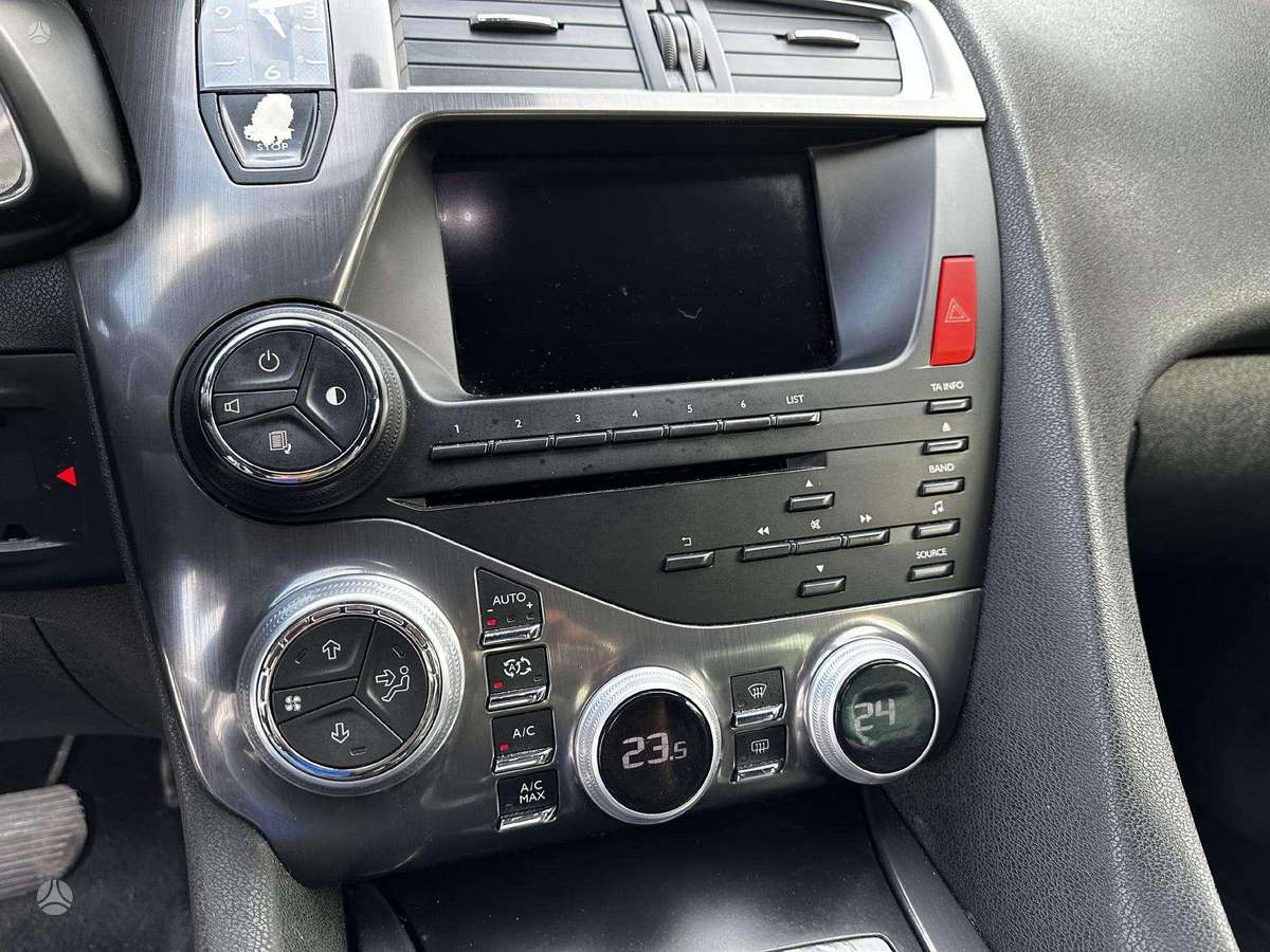 Citroen DS5 по частям